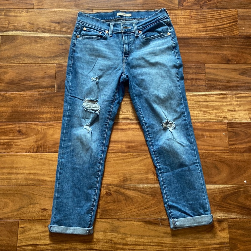 Levi Boyfriend Jeans - size 27